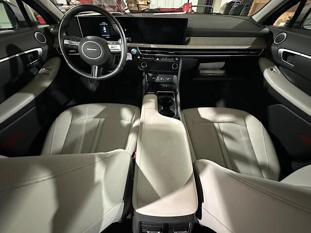 Used 2025 Hyundai Sonata SEL FWD image 14