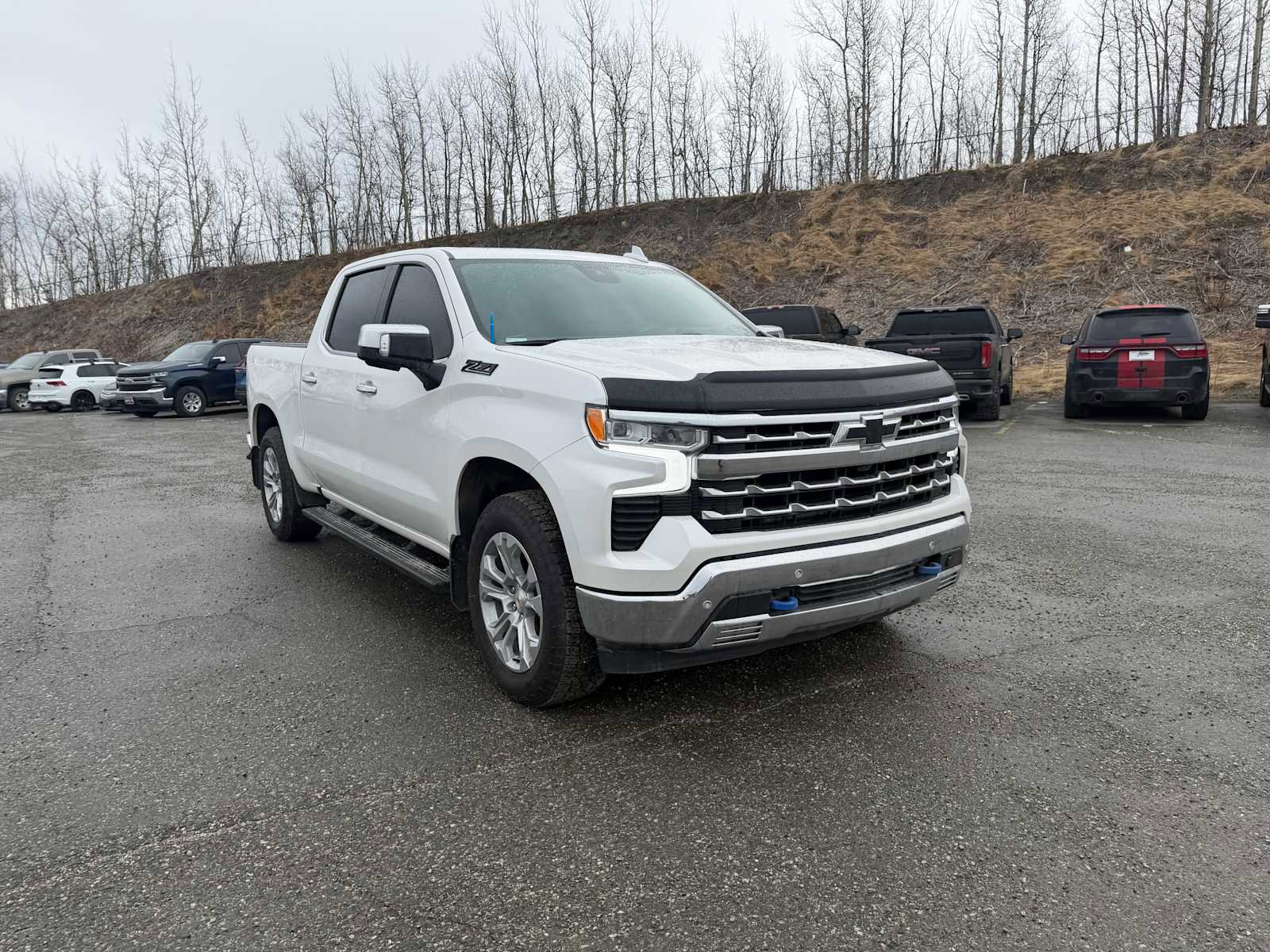Used 2025 Chevrolet Silverado 1500 LTZ w/ Technology Package AWD/4WD image 5