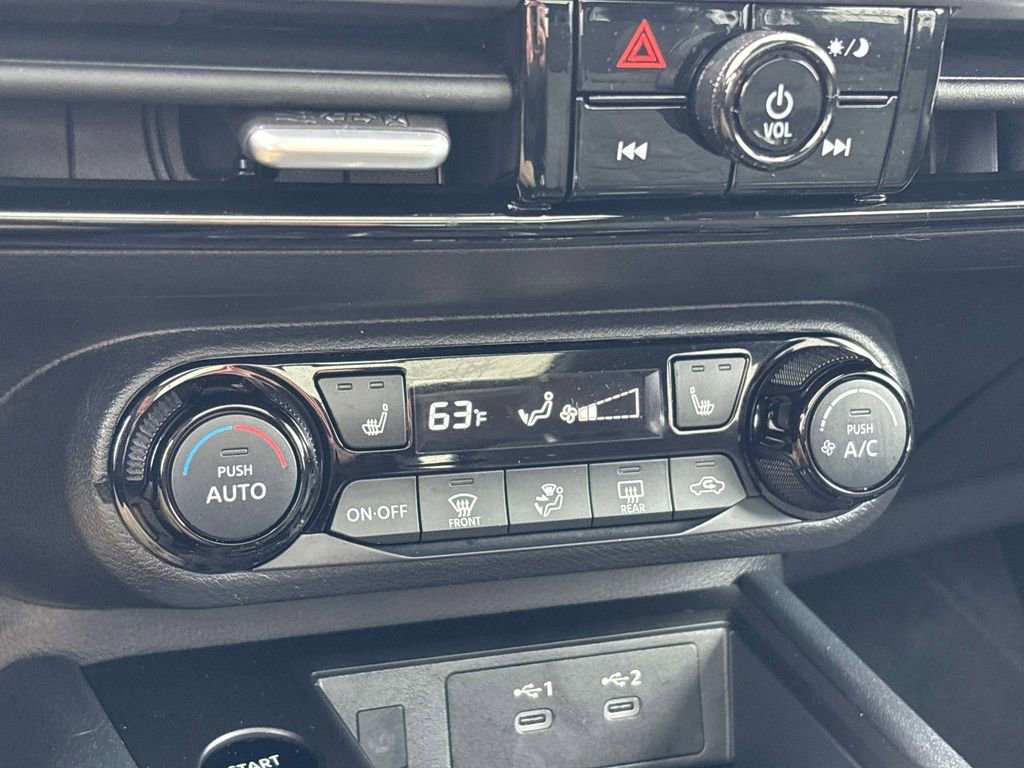 Used 2026 Nissan Kicks SV w/ SV Premium Package image 23