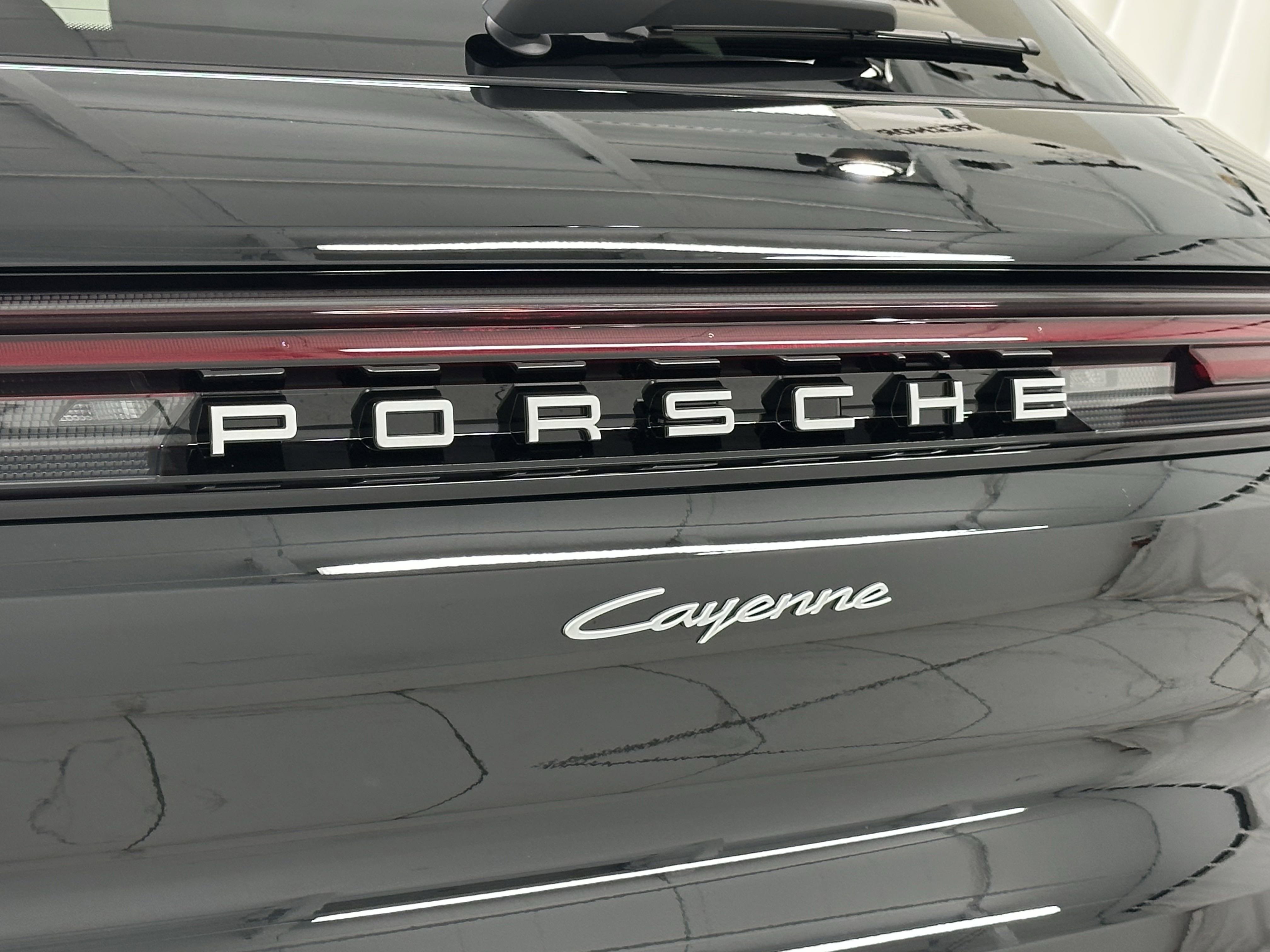 Certified 2025 Porsche Cayenne image 63