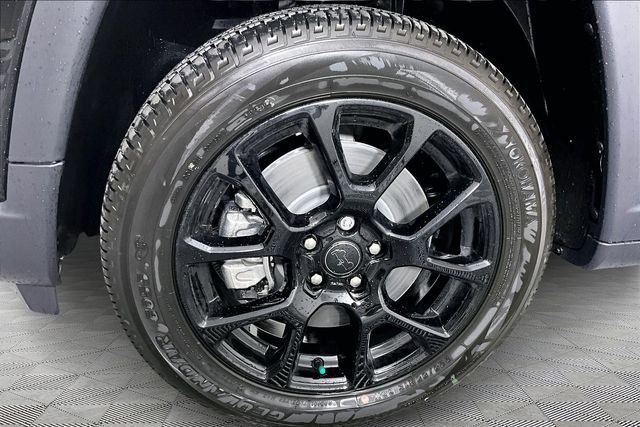 New 2026 Jeep Compass Latitude image 13