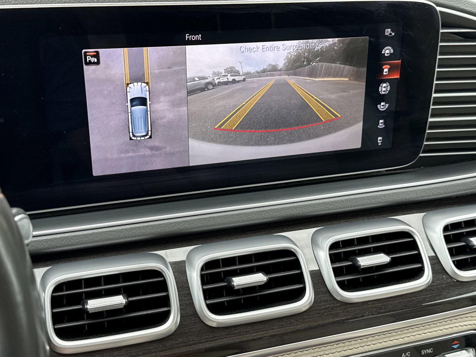 Used 2020 Mercedes-Benz GLE 350 4MATIC image 25