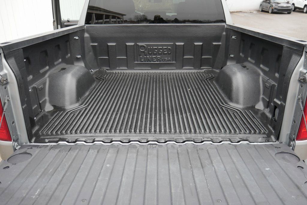 Used 2025 Chevrolet Silverado 1500 LT image 28