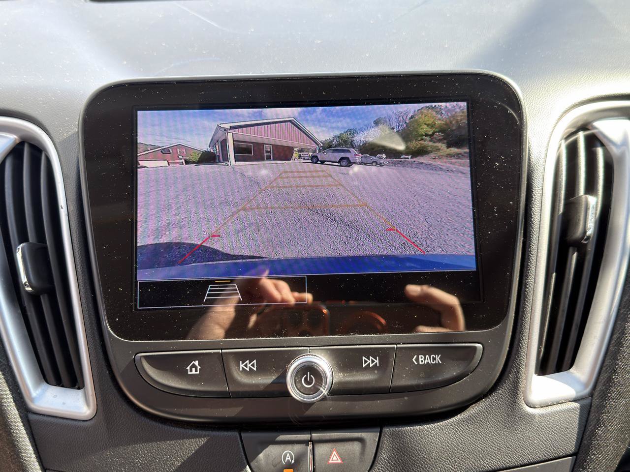 Used 2024 Chevrolet Malibu LS FWD image 14