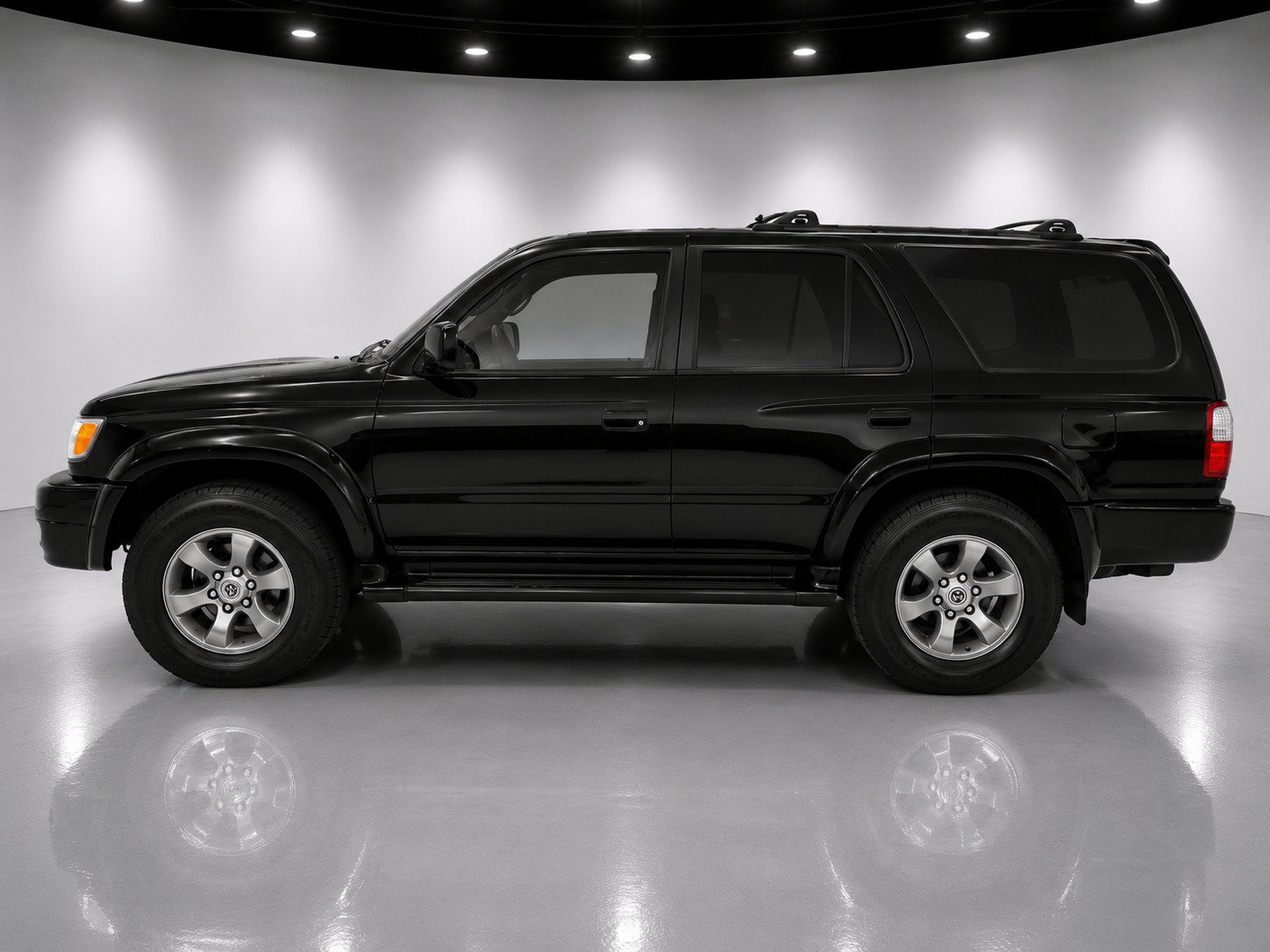 Used 2000 Toyota 4Runner SR5 w/ Upgrade Value Pkg 2