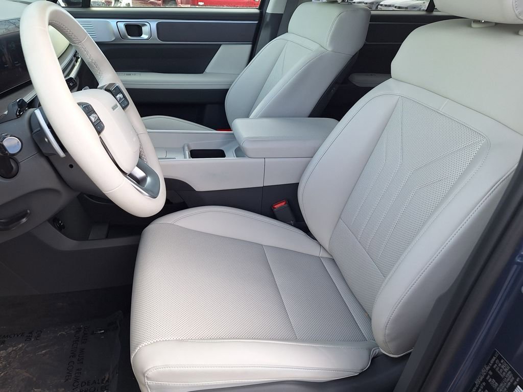 New 2025 Hyundai Santa Fe SEL image 9