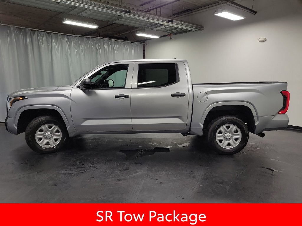 Used 2025 Toyota Tundra SR w/ SR Tow Package AWD/4WD image 5