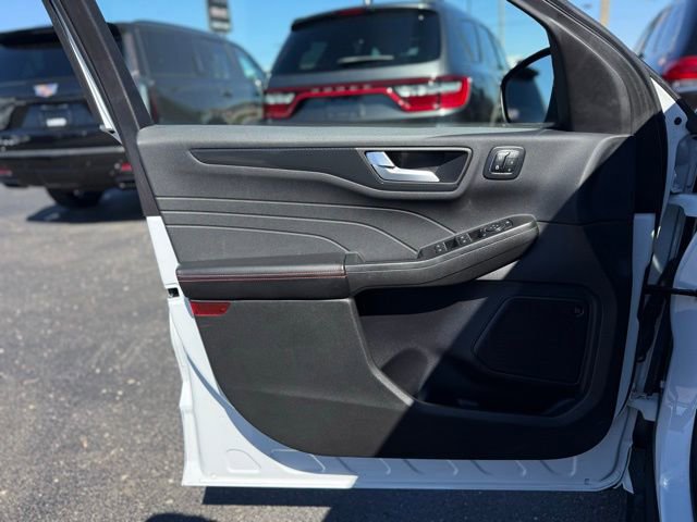 Used 2023 Ford Escape ST-Line Select w/ Tech Pack #2 image 12