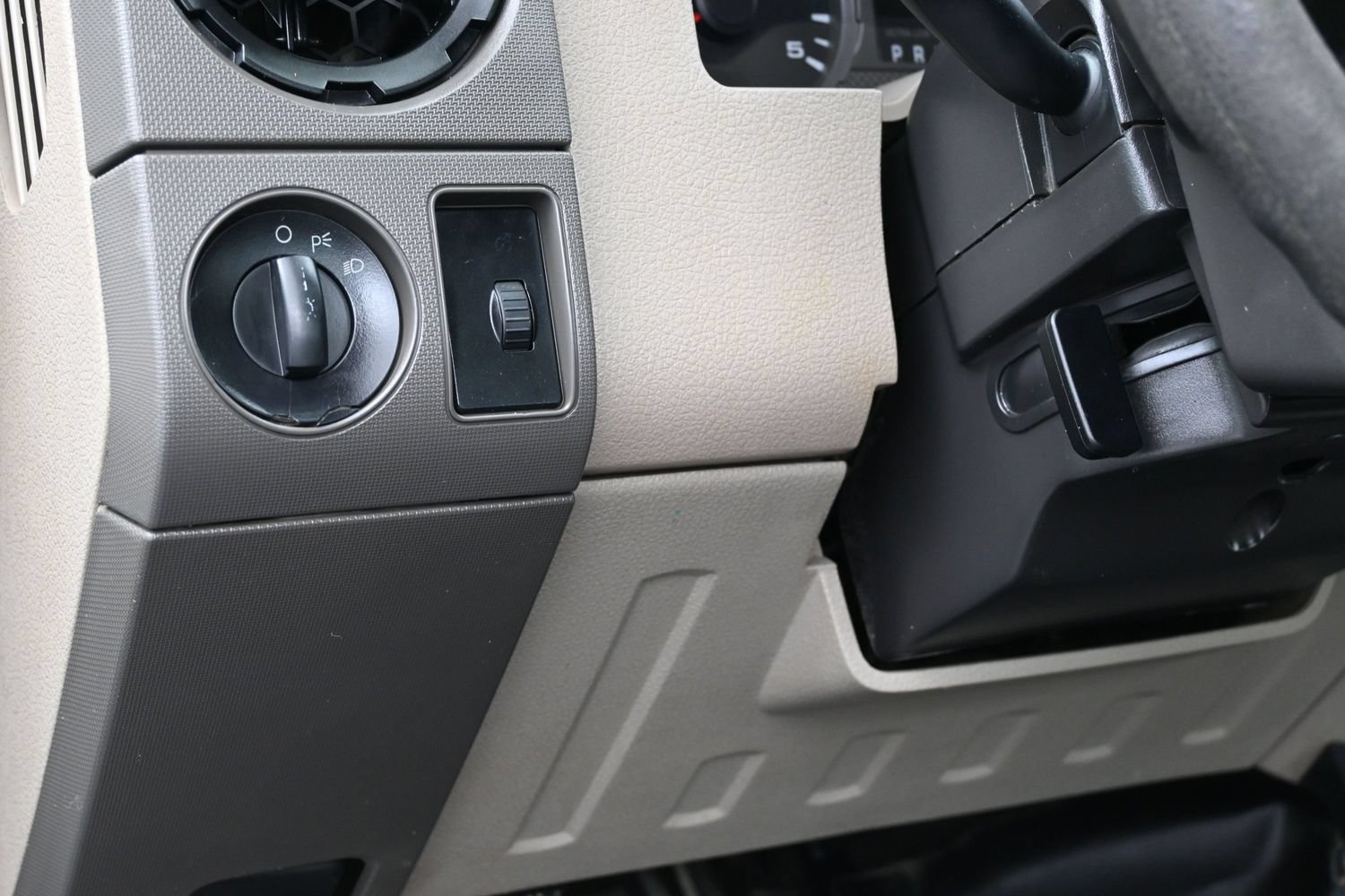 Used 2009 Ford F550 Luxury RWD image 19