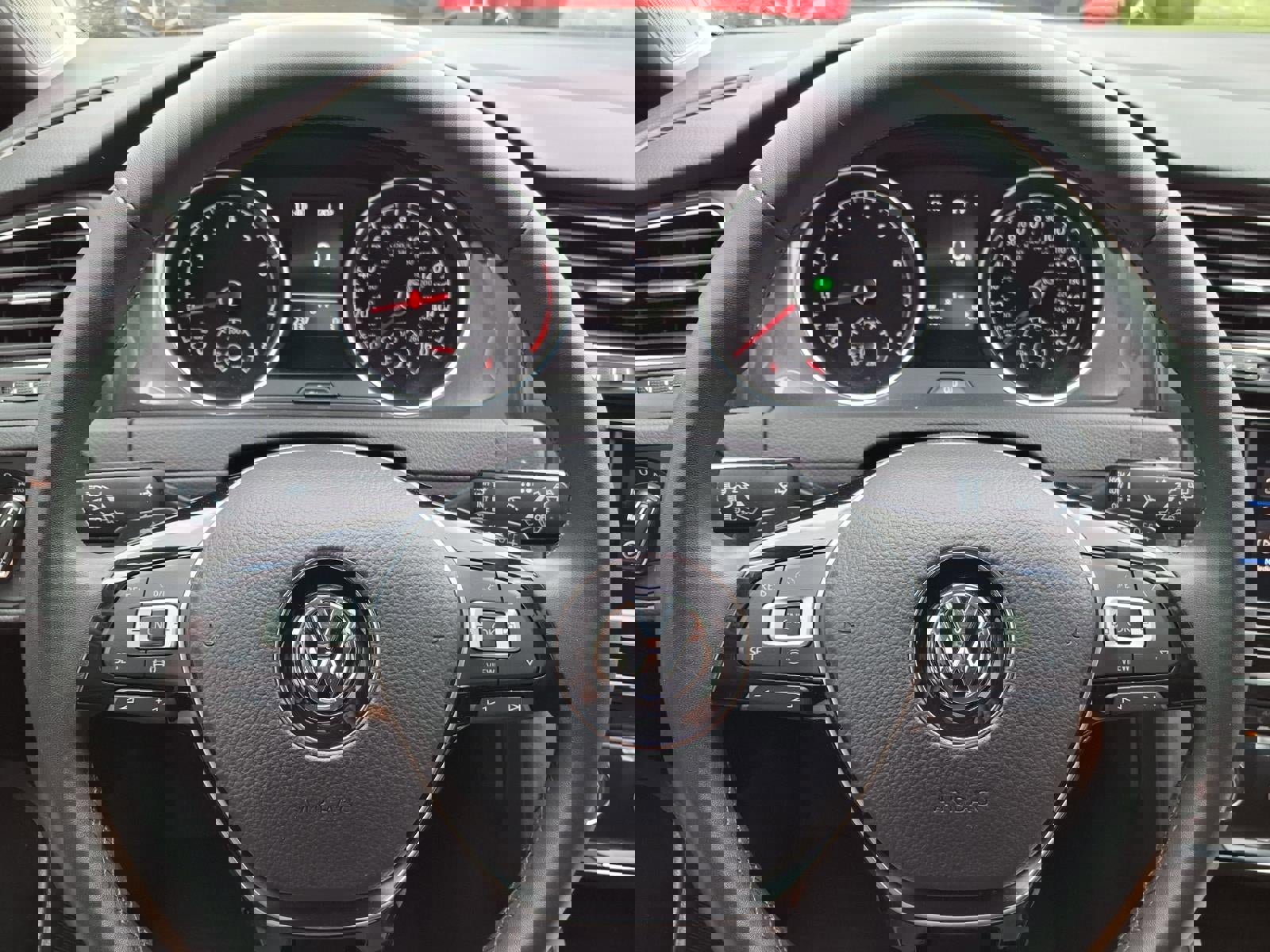 Used 2020 Volkswagen Golf 4-Door image 11