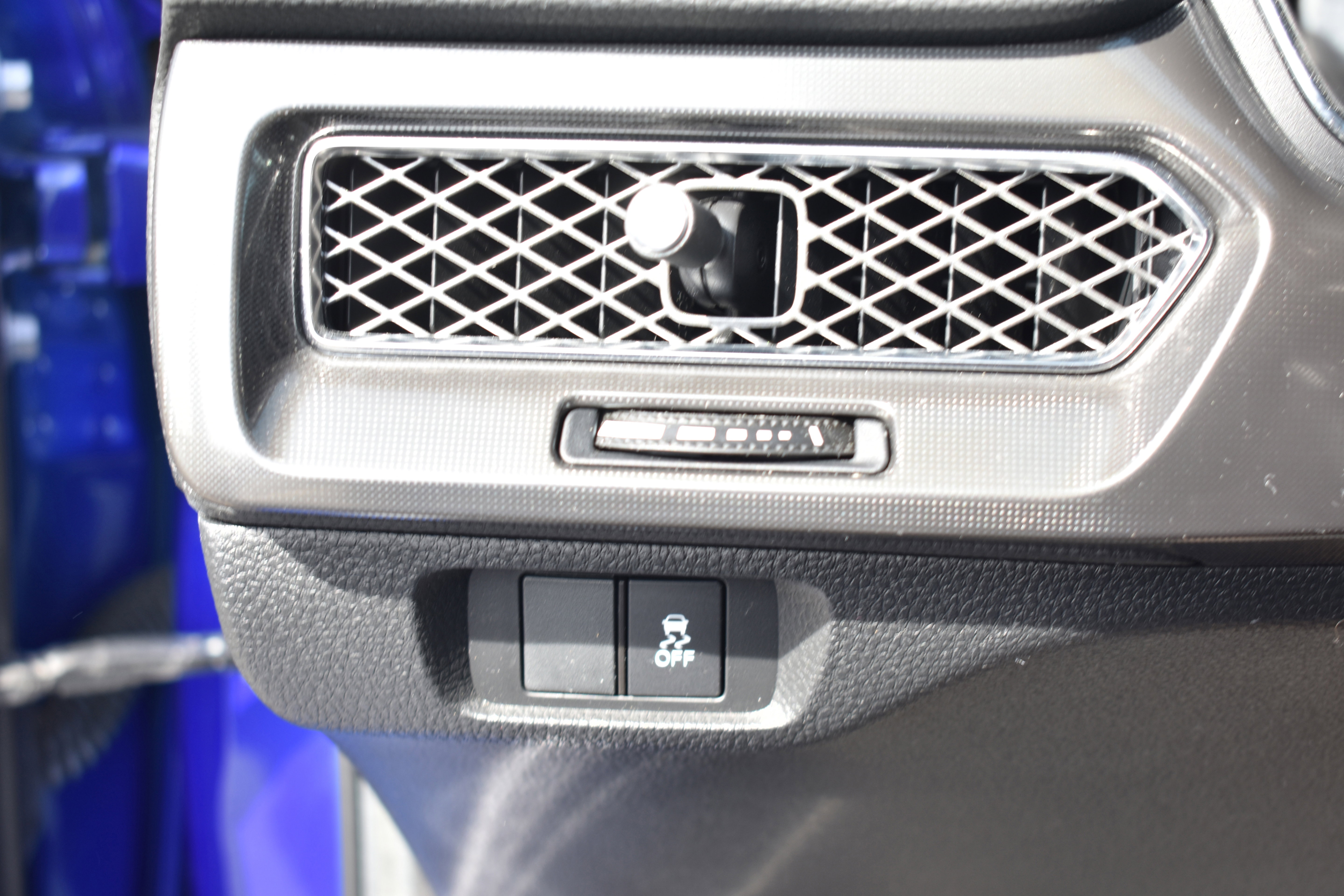 Used 2023 Acura Integra A-Spec image 16