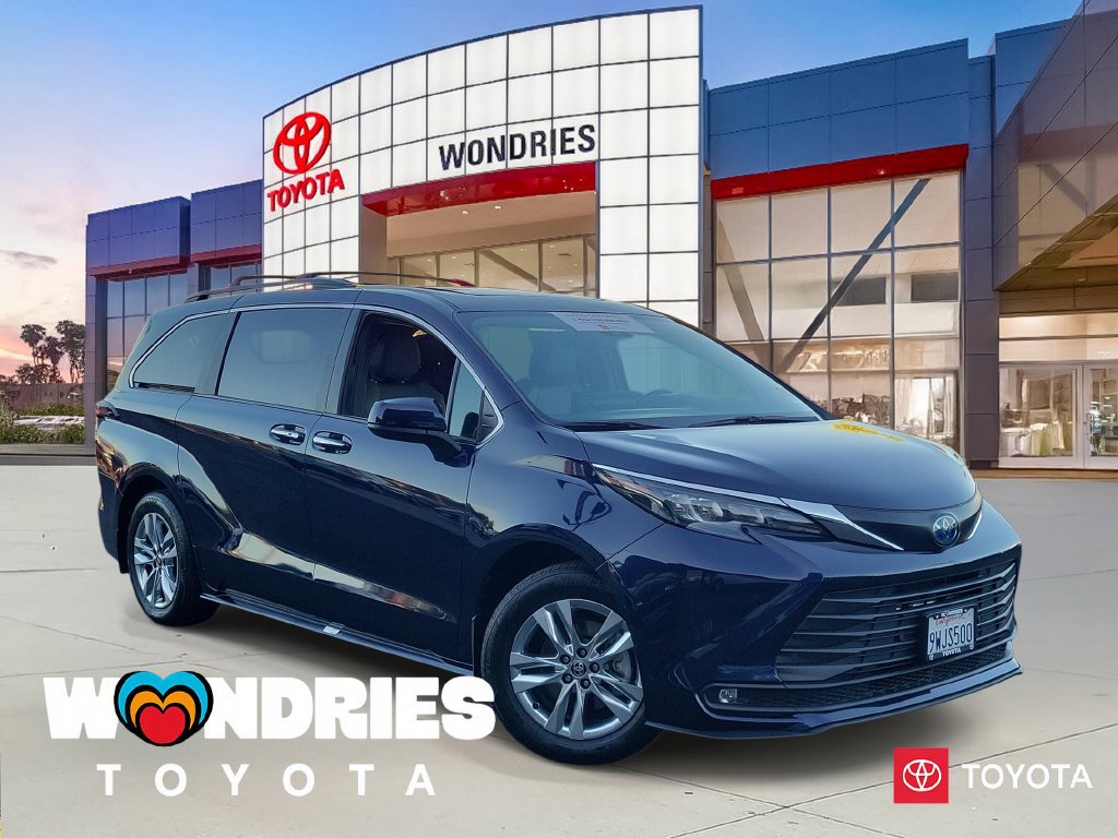 Used 2025 Toyota Sienna XLE w/ XLE Plus Package