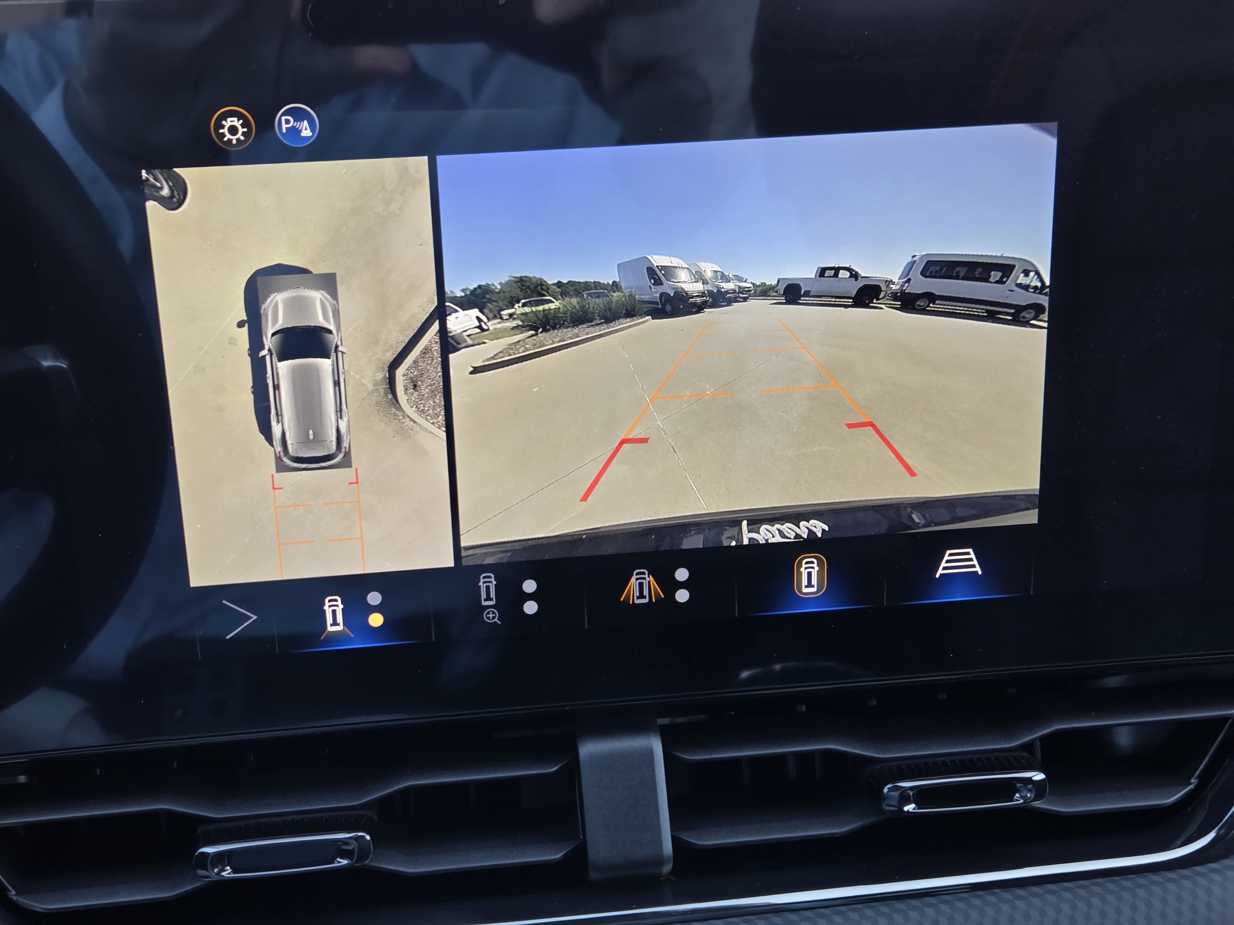 New 2026 Chevrolet Equinox RS w/ Convenience Package III FWD image 12