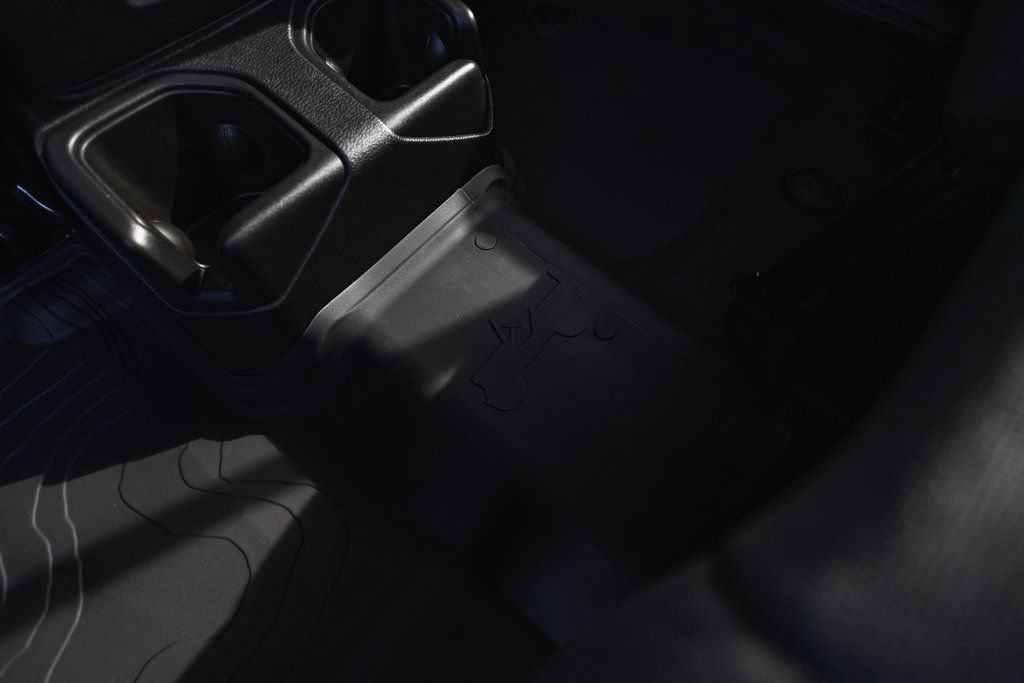 New 2025 Jeep Wrangler Sahara image 27