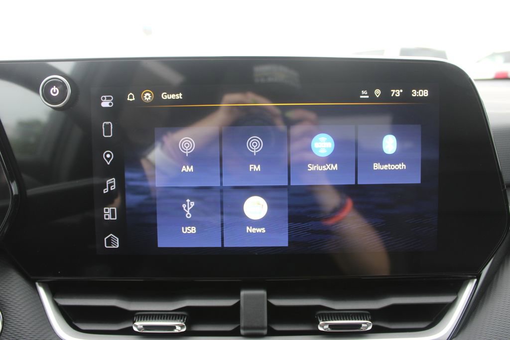New 2026 Chevrolet Equinox LT w/ Convenience Package II FWD image 44