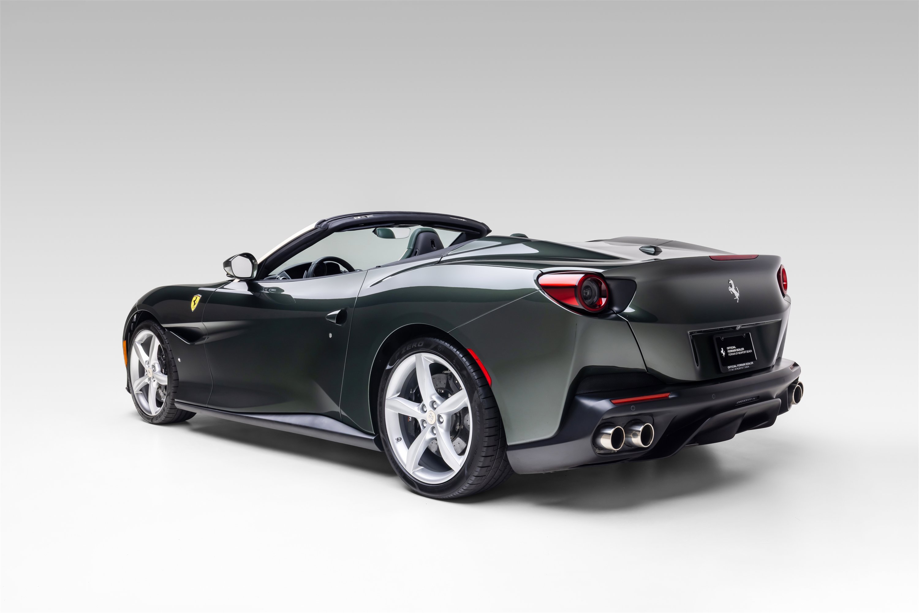 Certified 2019 Ferrari Portofino RWD image 5