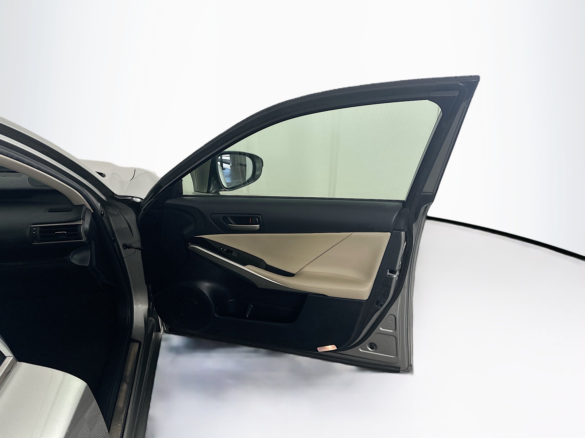 Used 2017 Lexus IS 200t RWD image 31