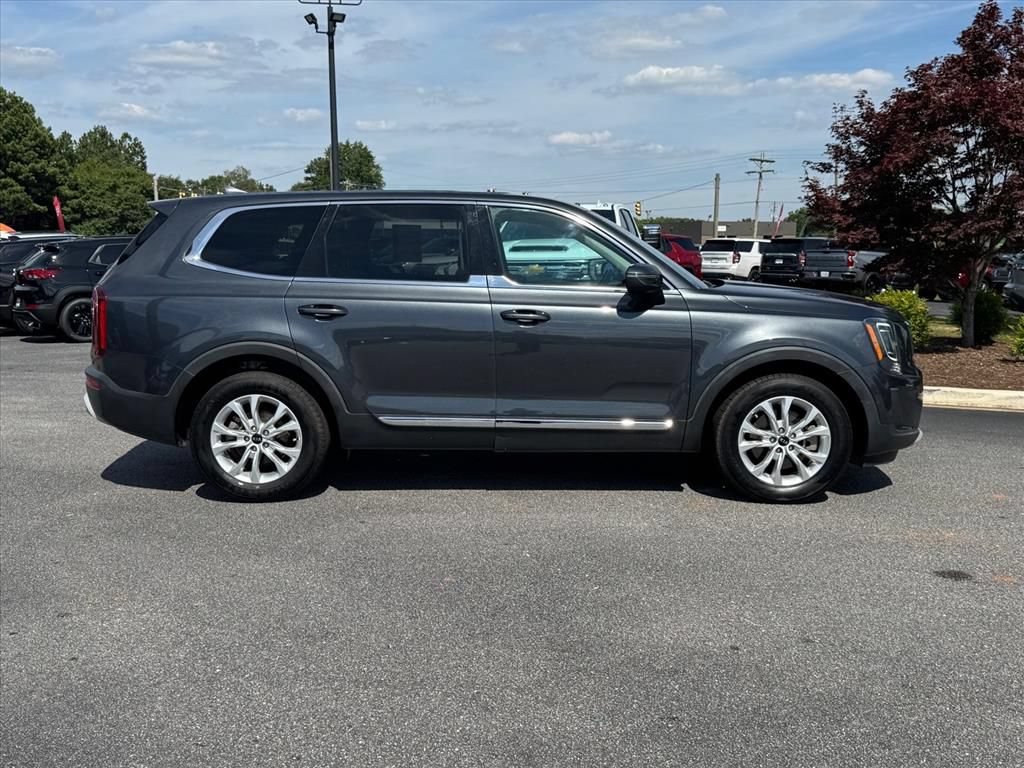 Used 2021 Kia Telluride LX AWD/4WD image 2