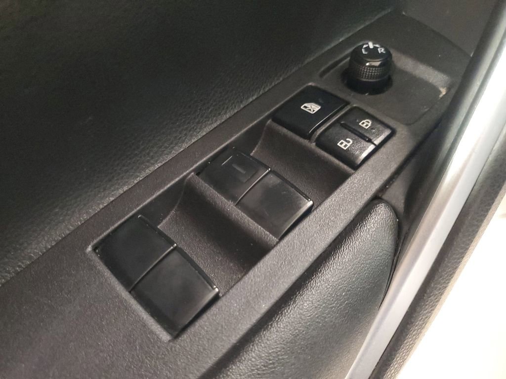 Certified 2024 Toyota Corolla Cross LE image 18