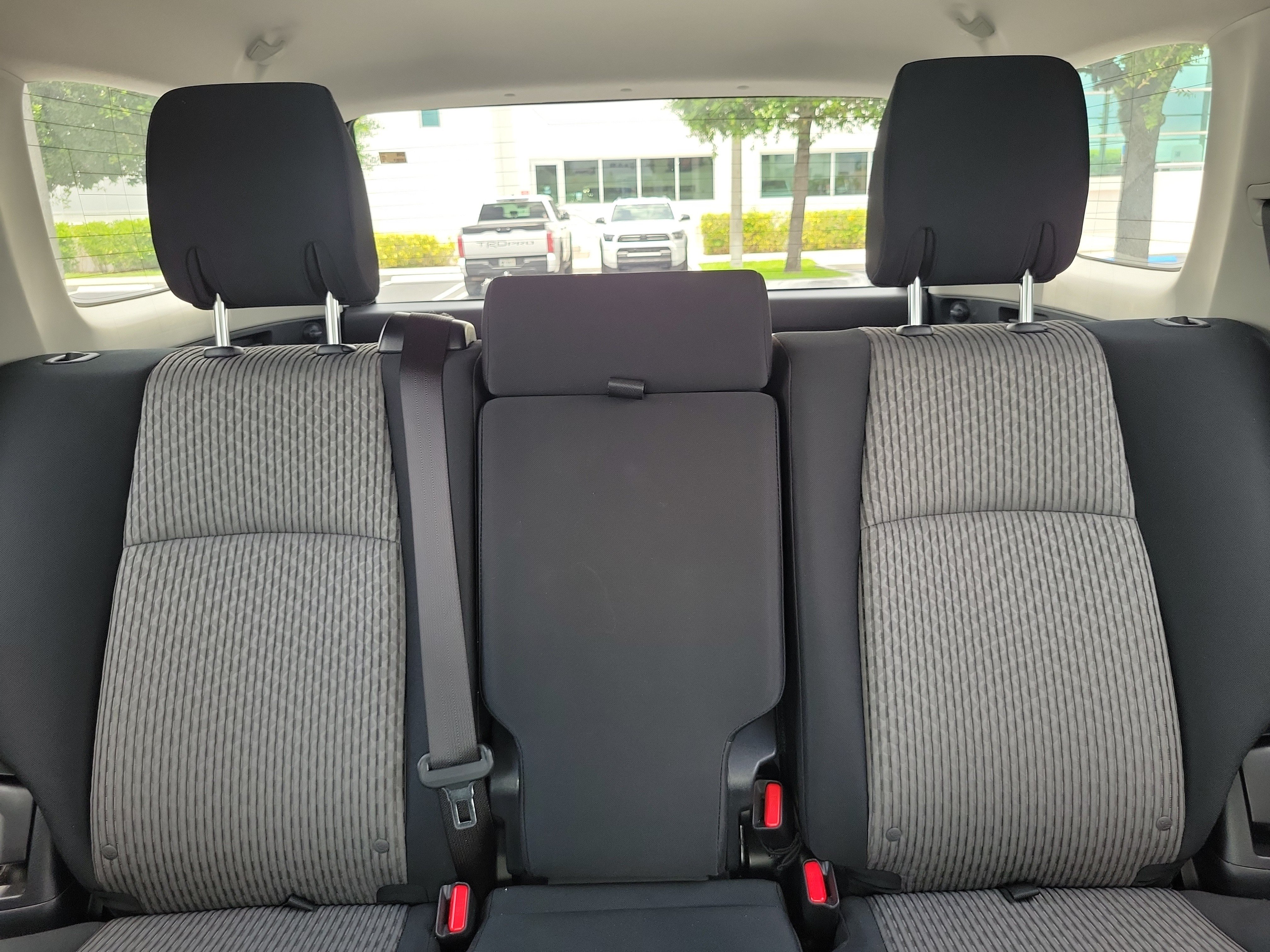 Used 2024 Toyota 4Runner SR5 RWD image 21