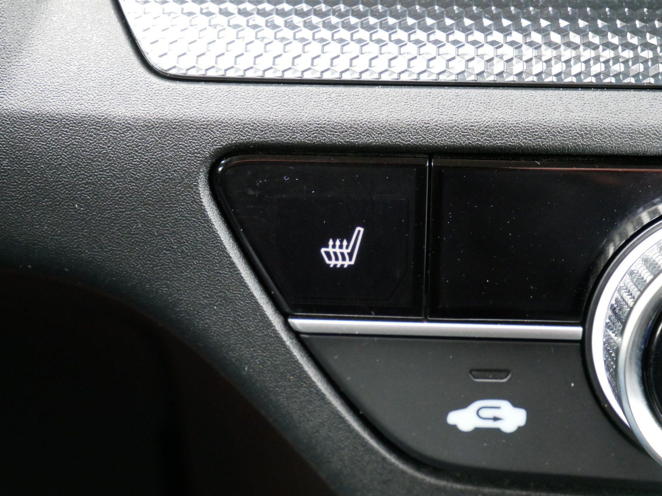 Certified 2025 Honda CR-V EX image 28