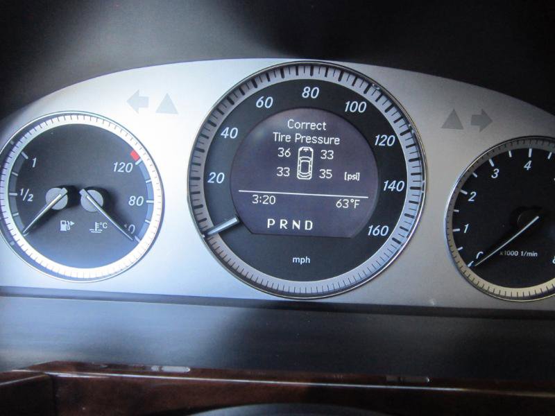 Used 2012 Mercedes-Benz GLK 350 4MATIC image 11