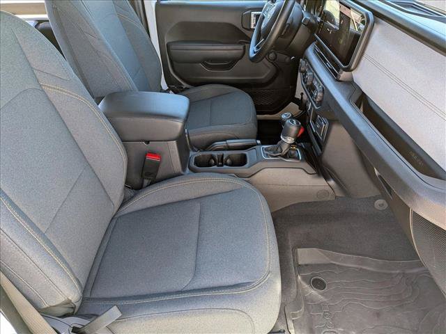Used 2024 Jeep Wrangler Sport AWD/4WD image 19