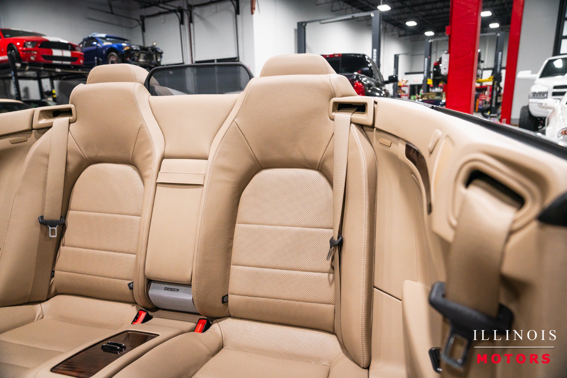 Used 2011 Mercedes-Benz E 550 Cabriolet image 31