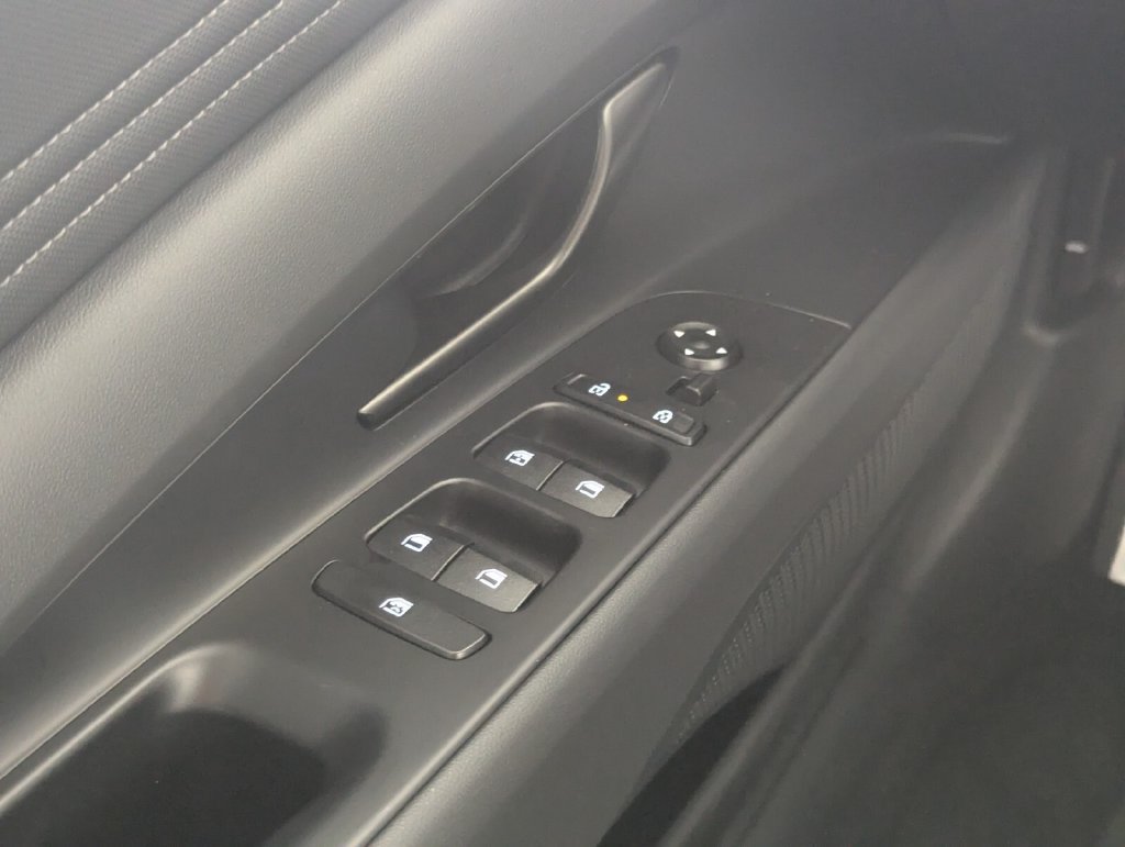 New 2026 Hyundai Elantra SEL Sport Premium FWD image 15
