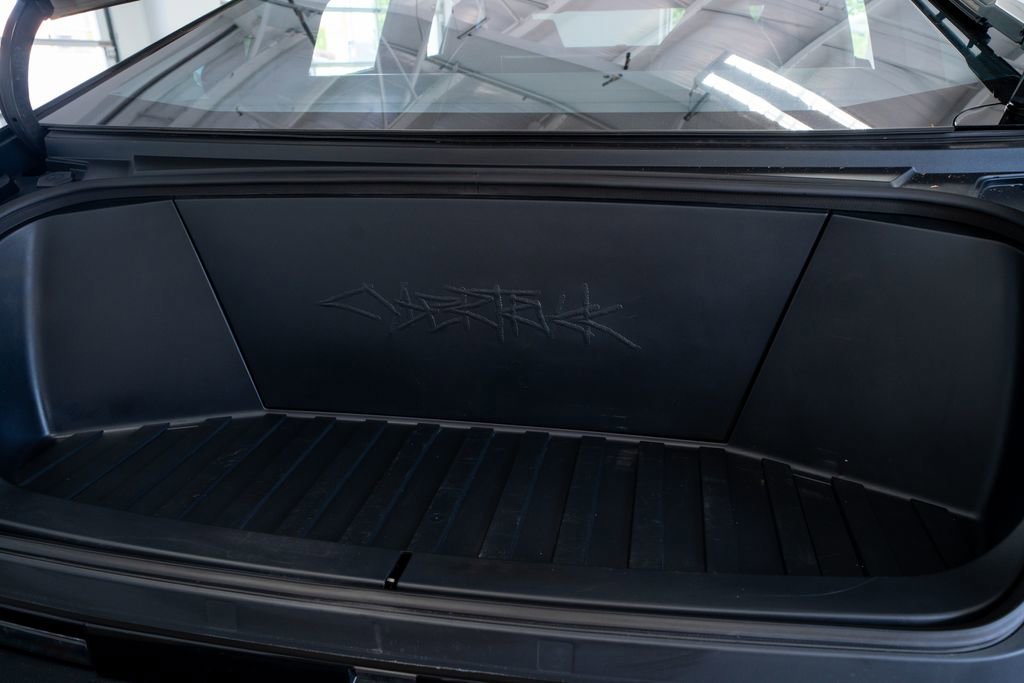 Used 2024 Tesla Cybertruck AWD Crew Cab image 40