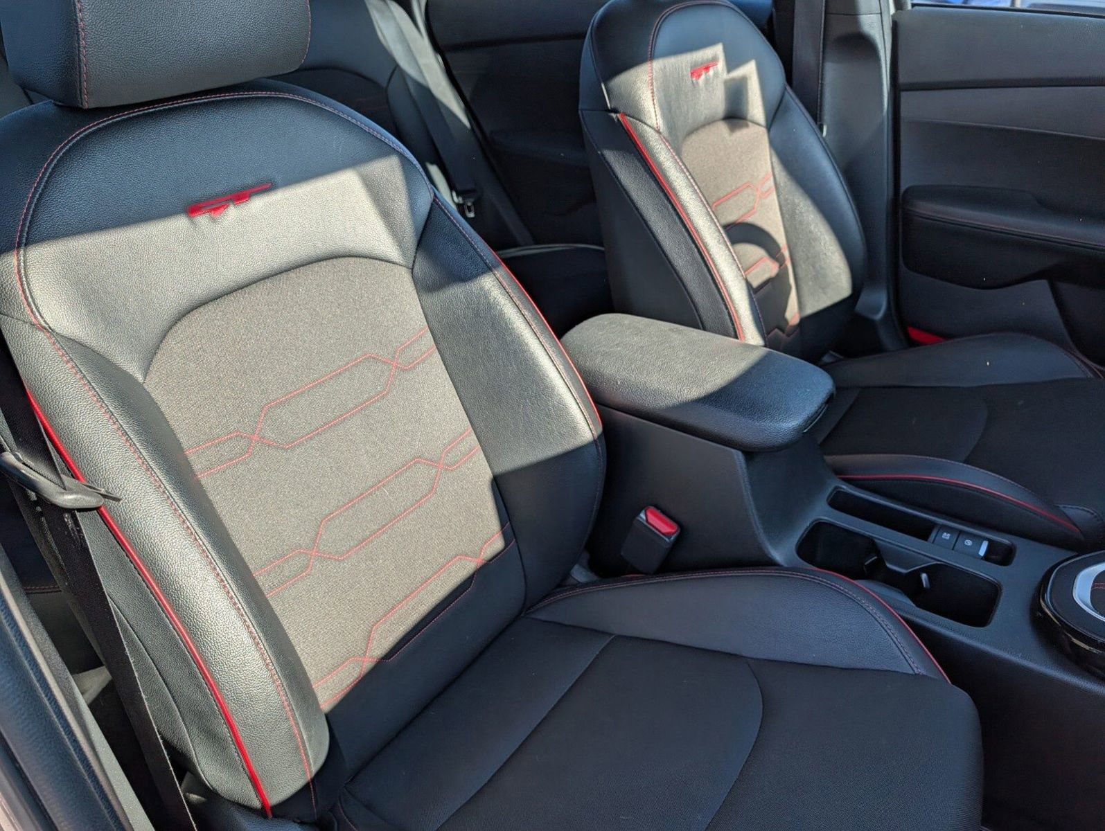 Used 2023 Kia Forte GT image 22