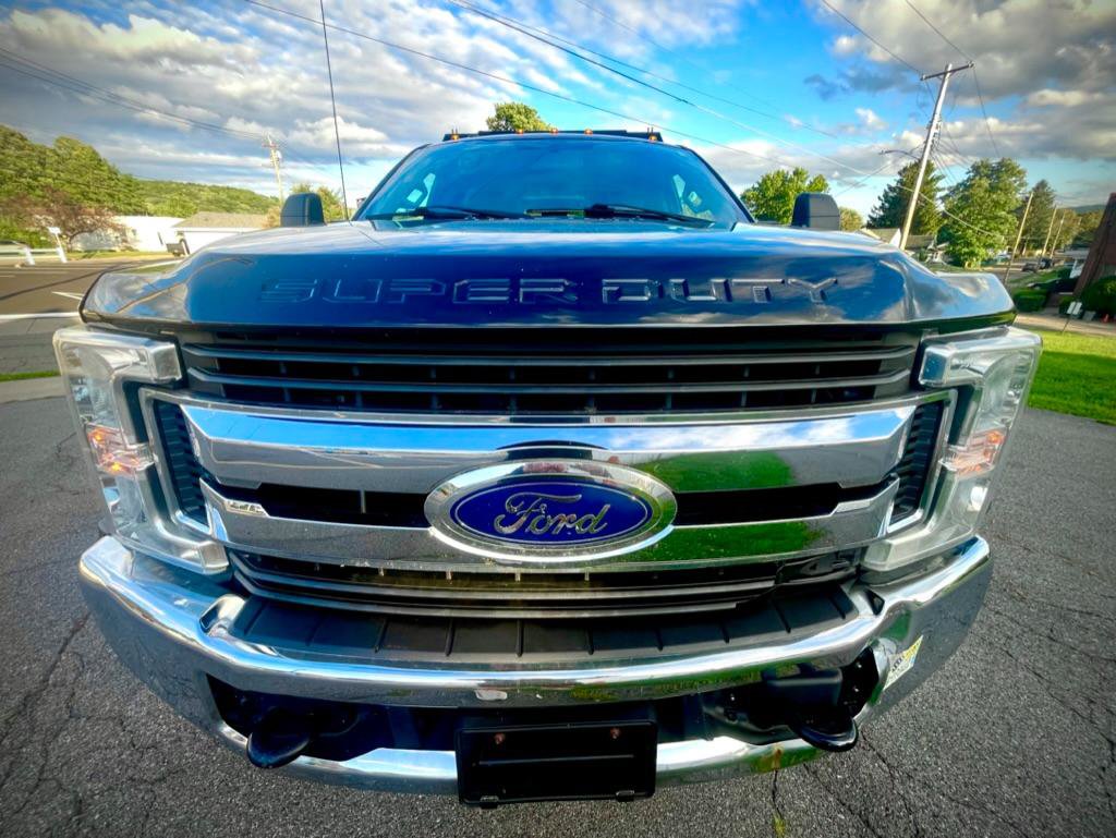 Used 2019 Ford F450 XLT RWD image 5