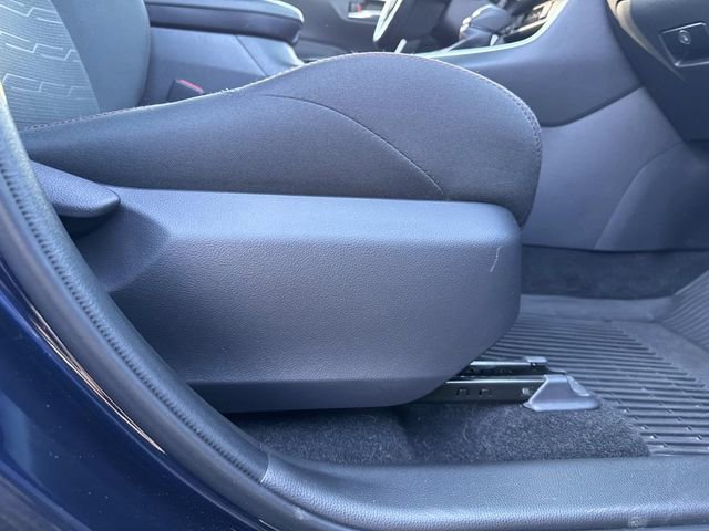 Used 2023 Toyota RAV4 SE w/ Weather & Moonroof Package image 30