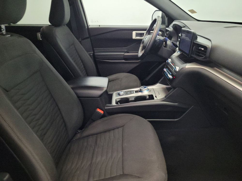 Used 2020 Ford Explorer XLT w/ Comfort Package AWD/4WD image 21