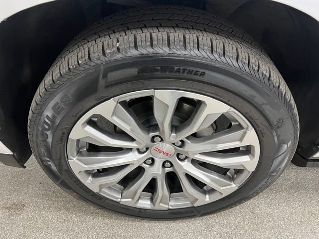 Used 2023 GMC Yukon Denali AWD/4WD image 13
