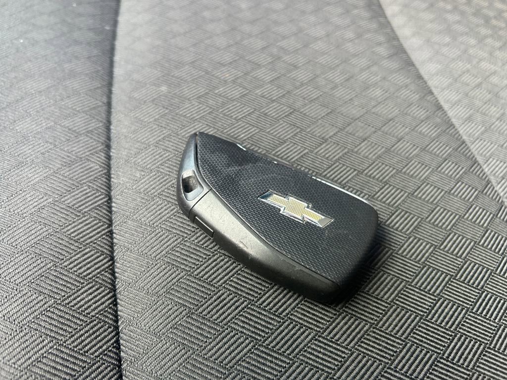 Used 2024 Chevrolet Silverado 2500 LT w/ Convenience Package image 33