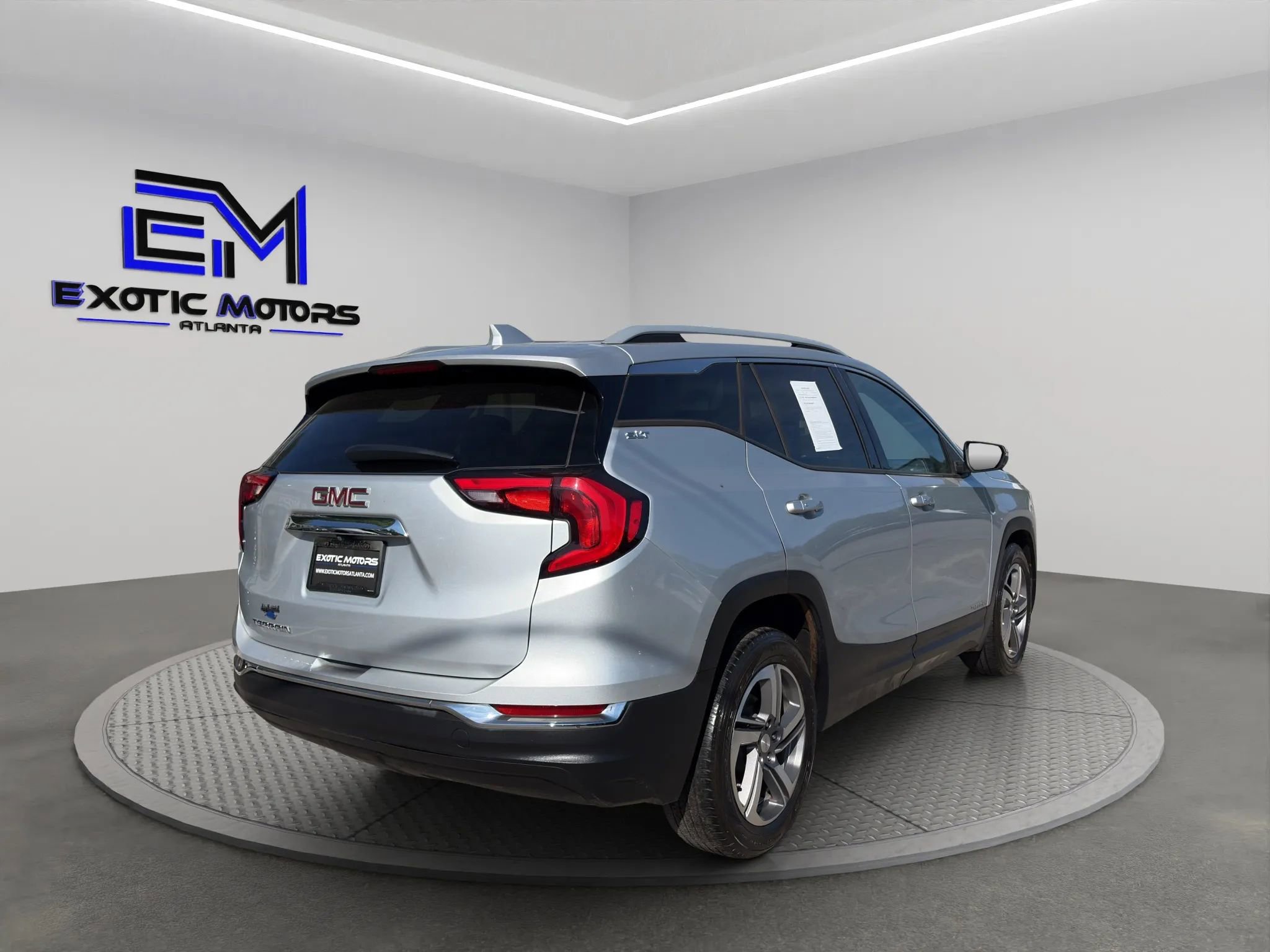 Used 2021 GMC Terrain SLT image 5
