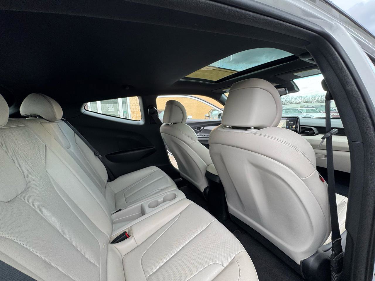 Used 2019 Hyundai Veloster Turbo Ultimate image 19