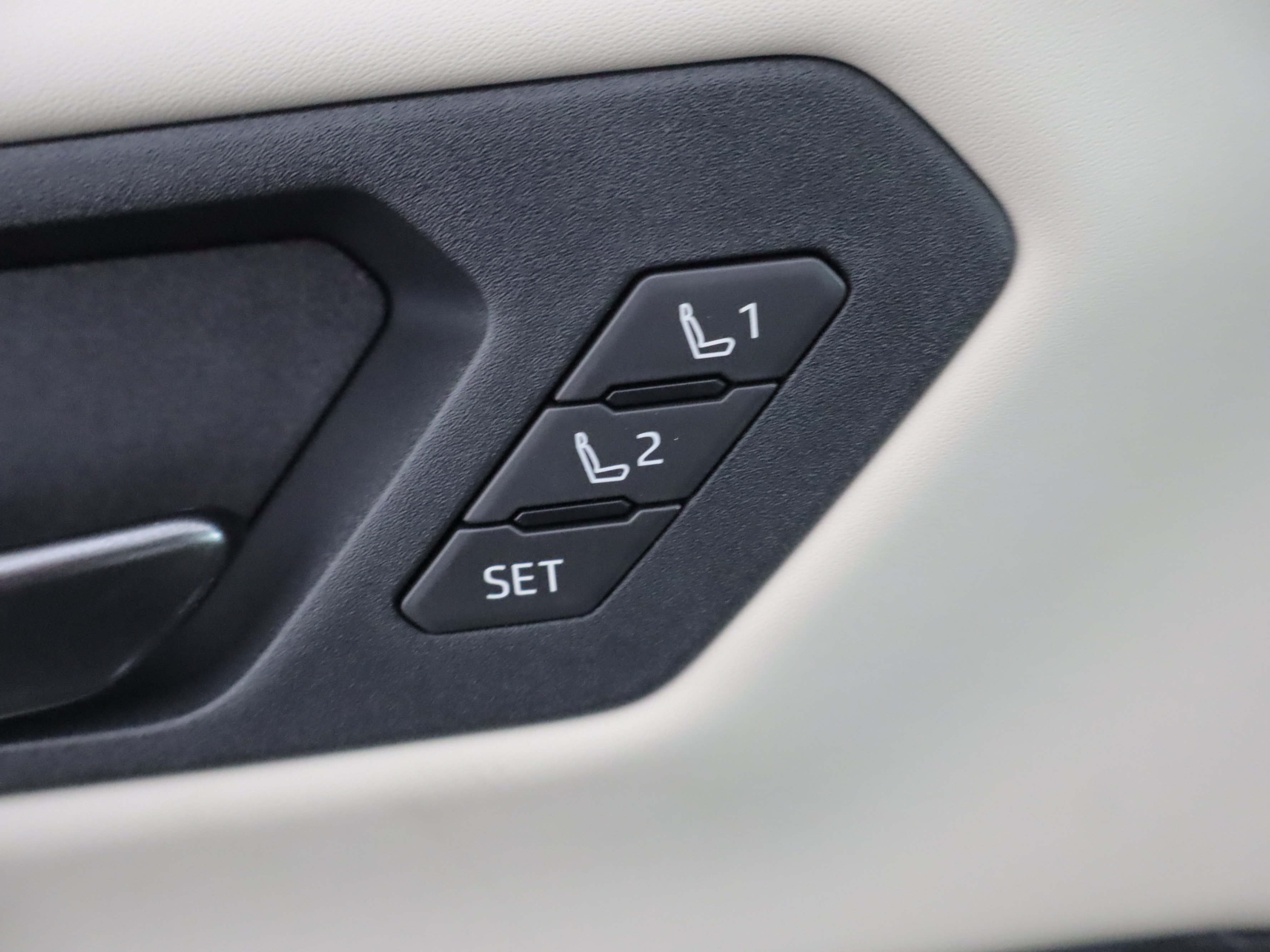 New 2026 Toyota RAV4 Limited AWD/4WD image 14