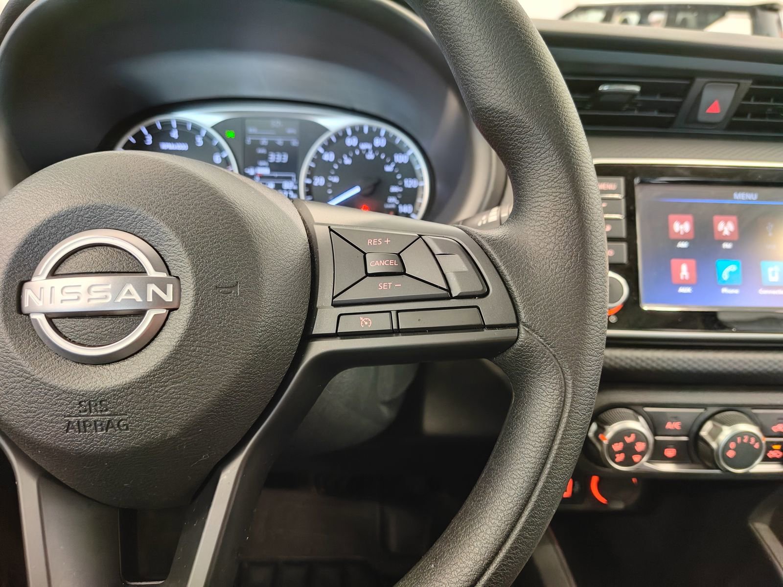 Used 2025 Nissan Kicks Play S image 14