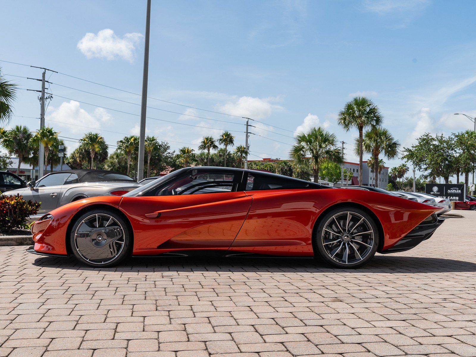 Used 2020 McLaren Speedtail image 27