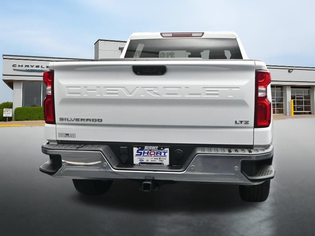 Used 2023 Chevrolet Silverado 1500 LTZ AWD/4WD image 4