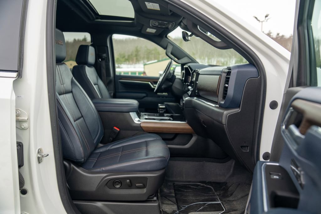 Used 2023 Chevrolet Silverado 1500 High Country w/ High Country Premium Package image 14