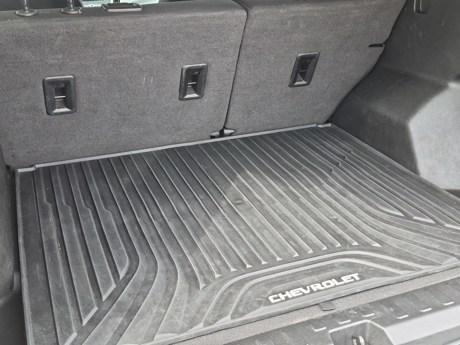 Used 2020 Chevrolet Equinox LS w/ LS Convenience Package FWD image 25