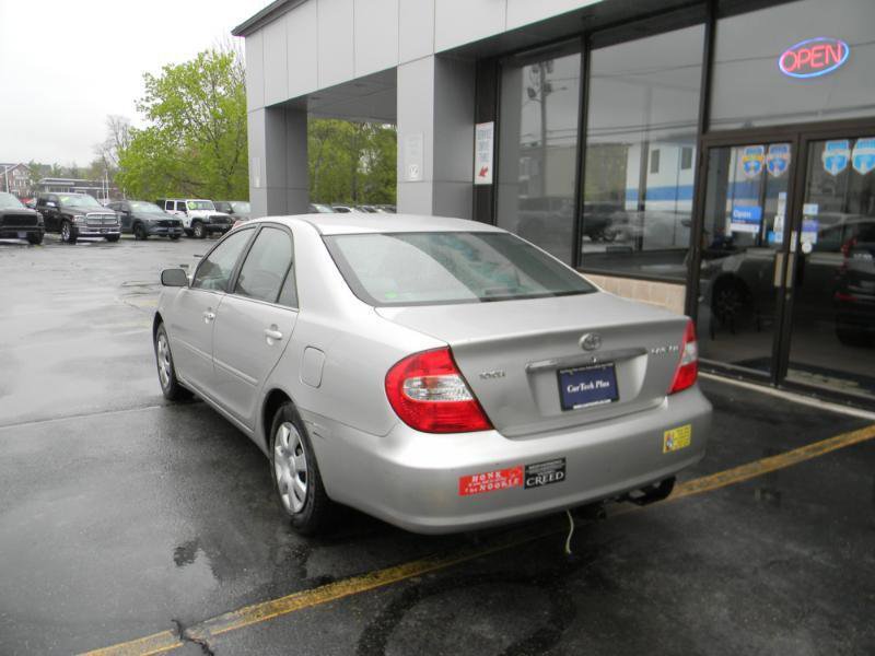 Used 2004 Toyota Camry LE FWD image 8