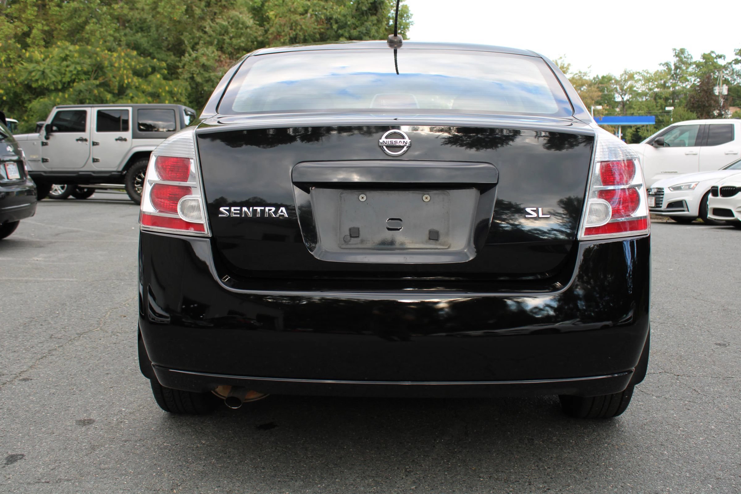 Used 2008 Nissan Sentra 2.0 SL w/ Sunroof Pkg FWD image 6