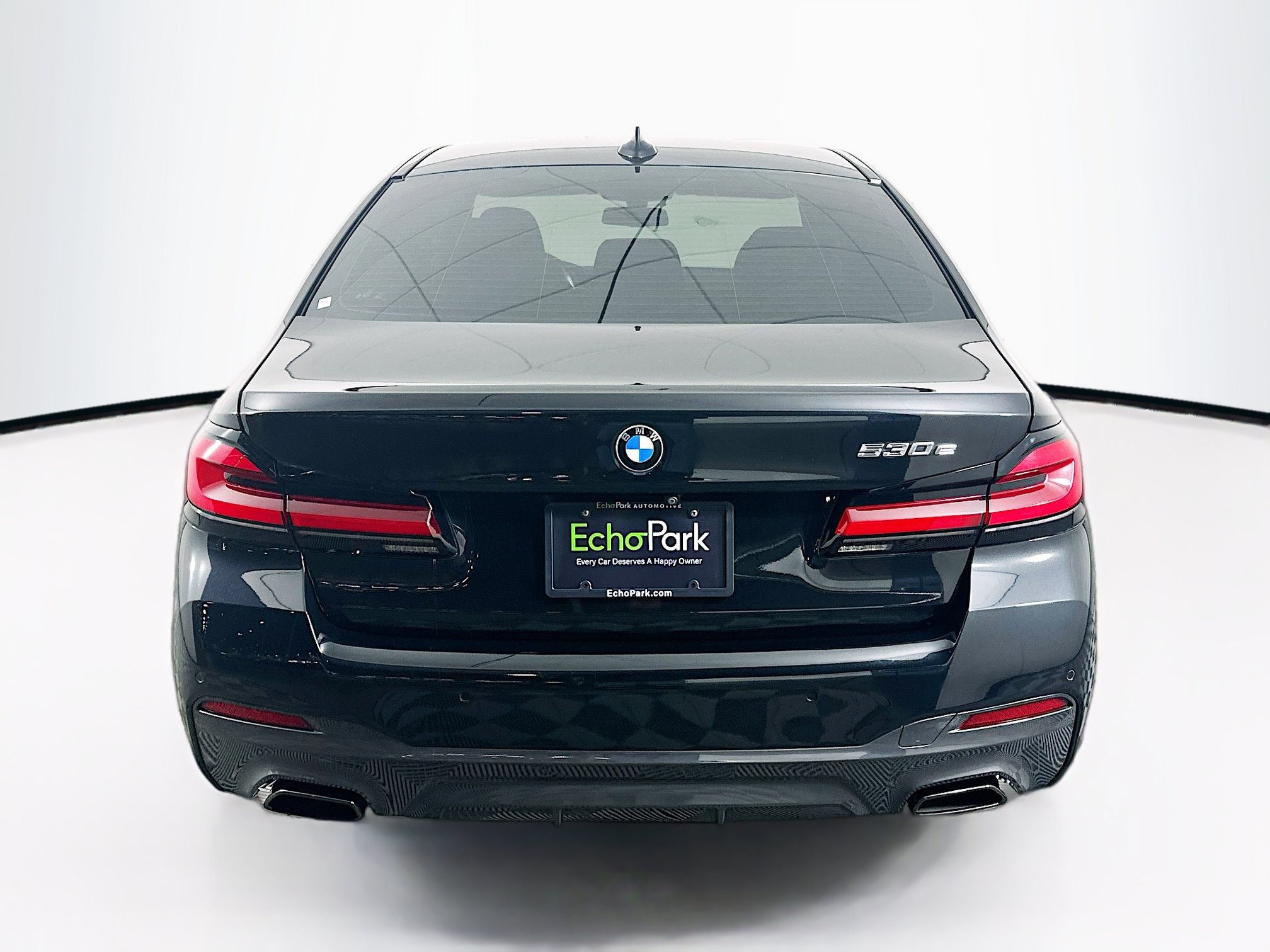 Used 2021 BMW 530e w/ M Sport Package RWD image 7