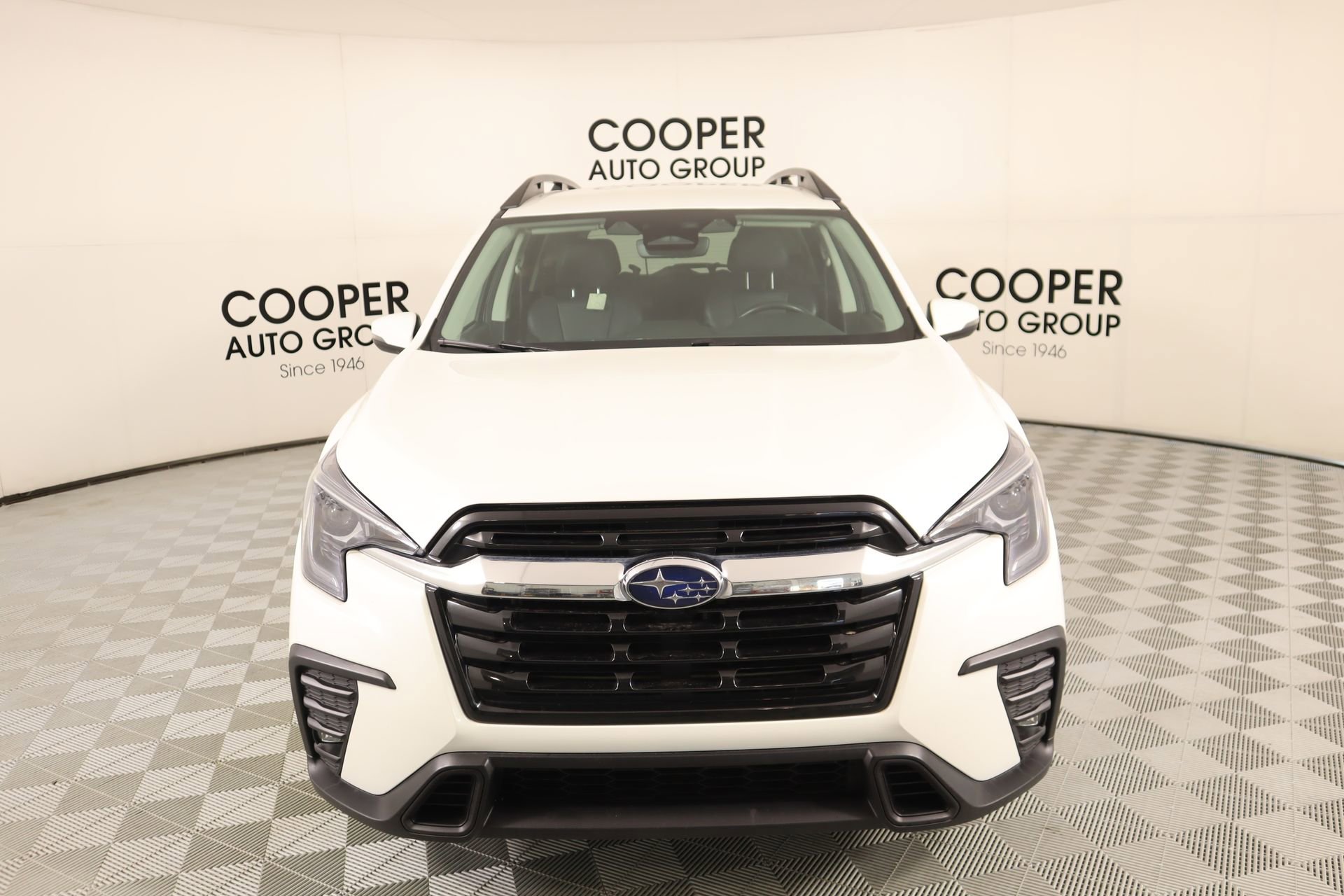 Used 2023 Subaru Ascent Limited image 9