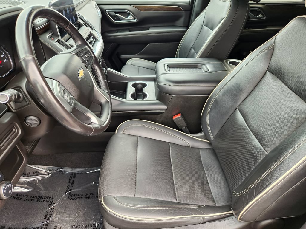 Used 2021 Chevrolet Suburban Premier AWD/4WD image 4