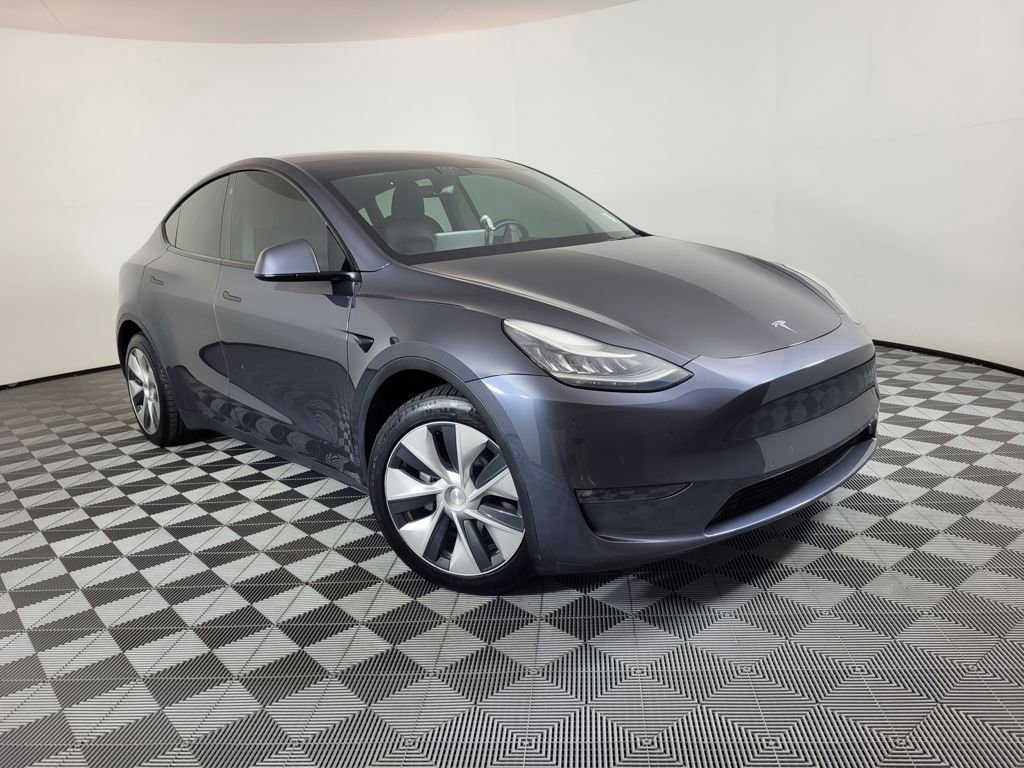 Used 2021 Tesla Model Y Long Range image 1